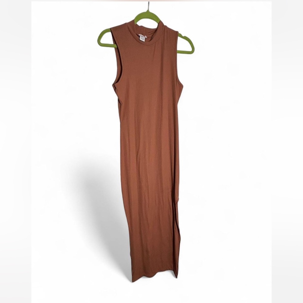 Sleeveless Brown Maxi Dress